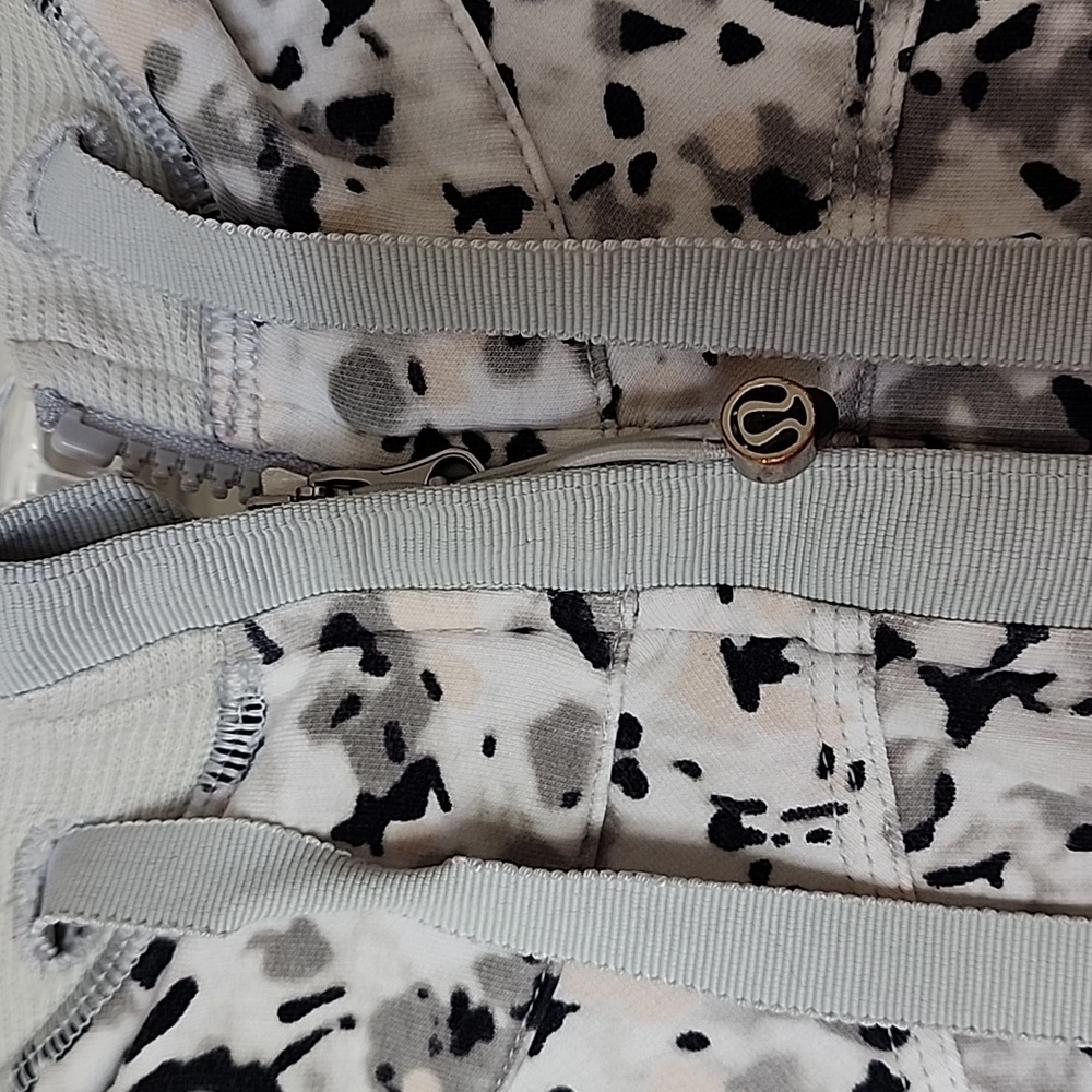 Lululemon Hoodie - After Asana - Picture 2 of 11